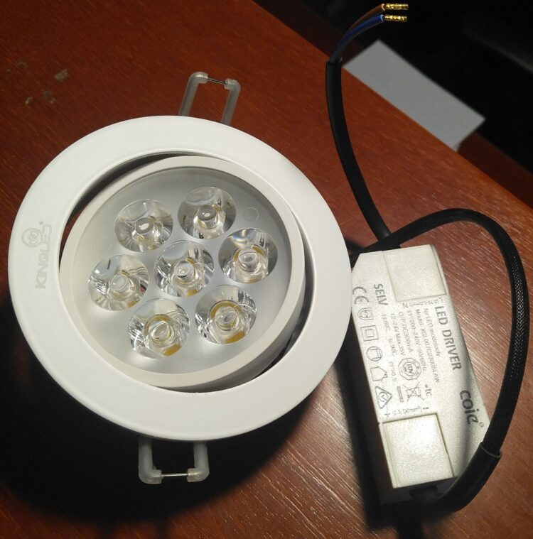 Đèn LED âm trần chiếu rọi 7W – Kingled